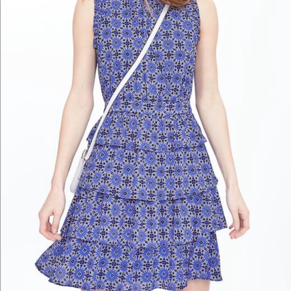 BANANA REPUBLIC NWOT Floral Ruffle Dress